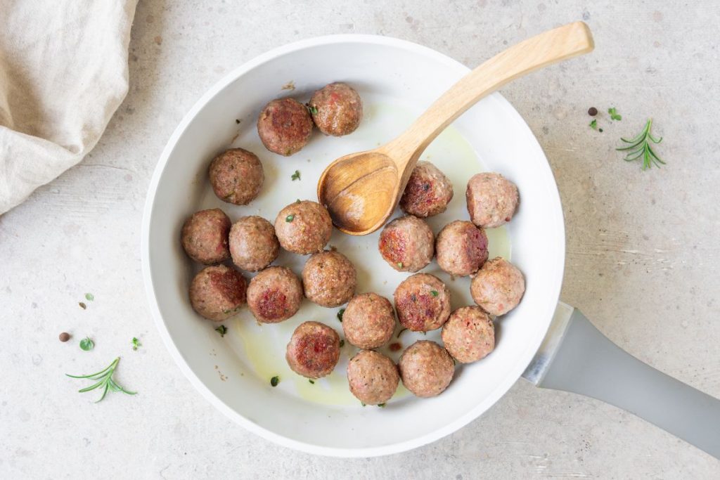 Polpette di Mortadella Bologna IGP: una ricetta golosa e intrigante 6 polpette di mortadella step 4