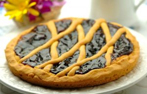 Visciole: cosa sono, differenze con amarene e ciliegie, propriet&agrave; e ricette