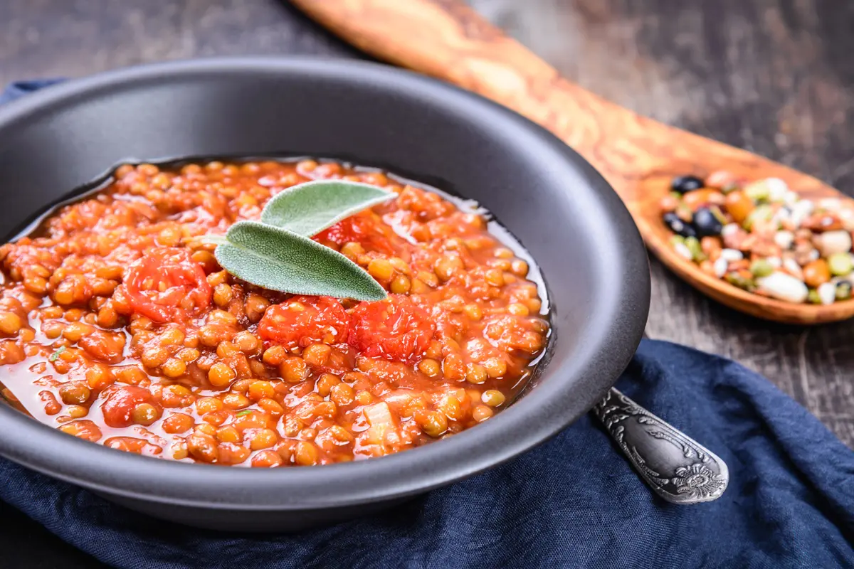 Lenticchie: cosa sono, proprietà, come cucinarle e le migliori ricette 5 lenticchie in umido