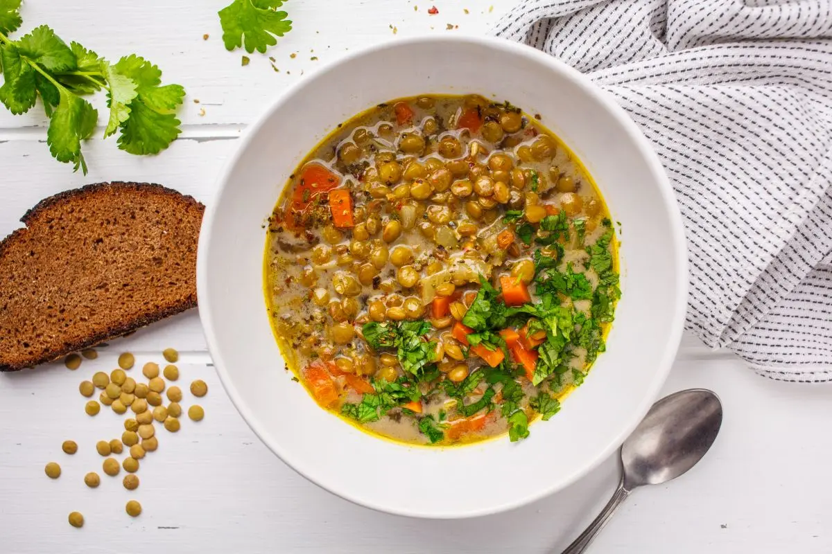 Lenticchie: cosa sono, proprietà, come cucinarle e le migliori ricette 7 zuppa di lenticchie