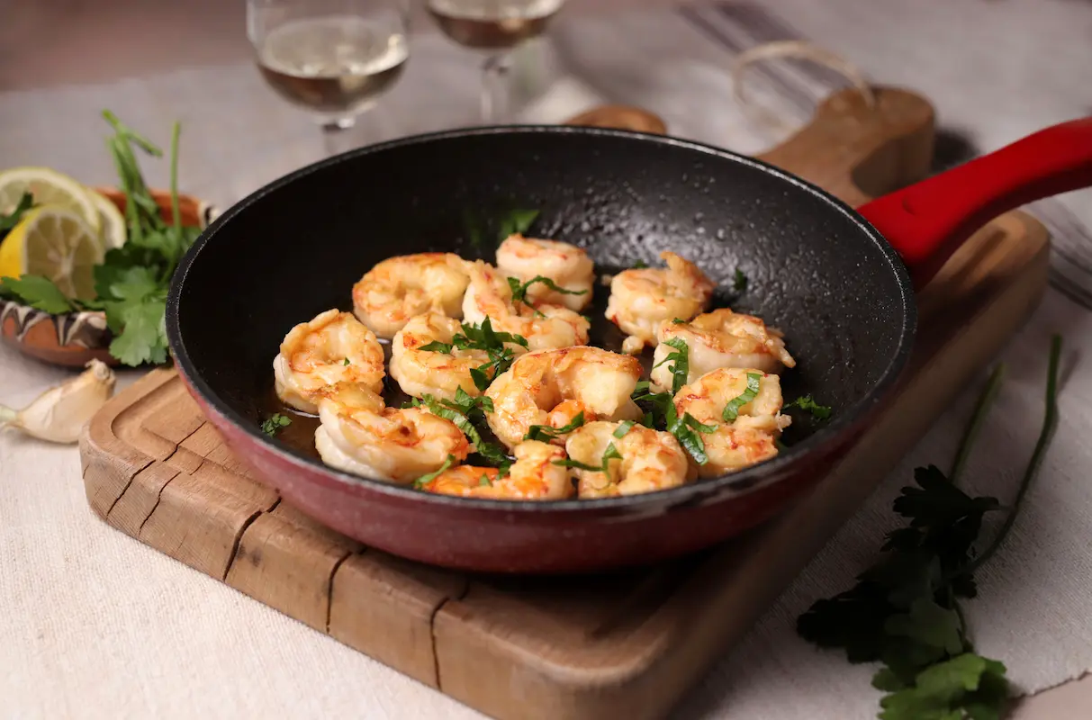 Menù di Natale senza glutine: ricette gluten free e abbinamenti consigliati per celiaci 13 menù di Natale senza glutine: gamberoni in padella