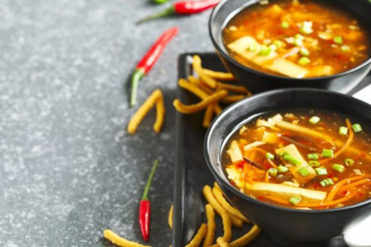 Minestre e zuppe: ricette da gustare quando fa freddo e non solo 20 zuppa cinese con gamberetti