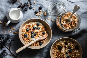 Granola fatta in casa: ricetta step by step e video ricetta