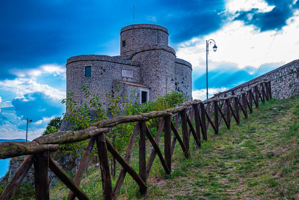 Alla scoperta di Montesarchio, nel cuore del Sannio 8 la torre 1