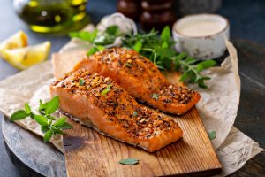 Ricette con il salmone: idee facili e veloci dall&rsquo;antipasto al secondo
