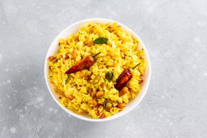 Riso al curry: un primo piatto facile e gustoso