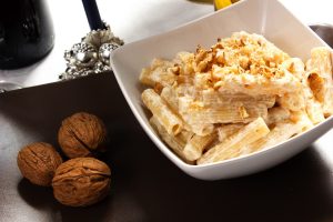 Pasta ricotta e noci: un primo piatto veloce e cremoso