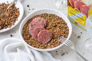 Cotechino Modena IGP e lenticchie, la ricetta classica passo passo e video ricetta