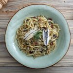 Pasta con le alici fresche: un primo piatto sano e saporito 1 pasta-con-le-alici