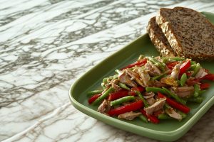 Fagiolini con tonno: un&rsquo;insalata sana e gustosa per un pranzo veloce