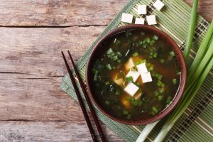 Miso: benefici per la salute e come usarlo in cucina